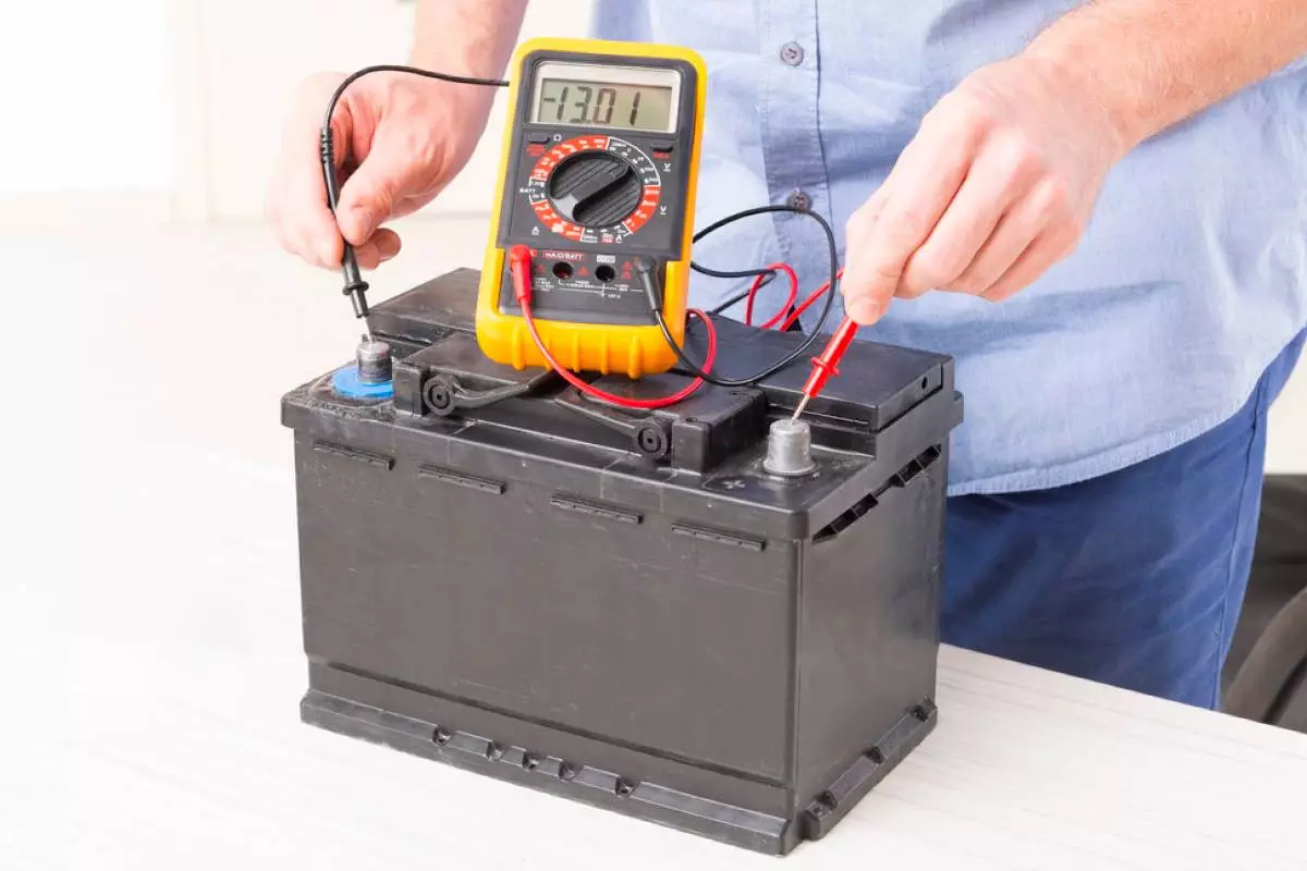 Featured image to Do Marine Batteries Come Charged?