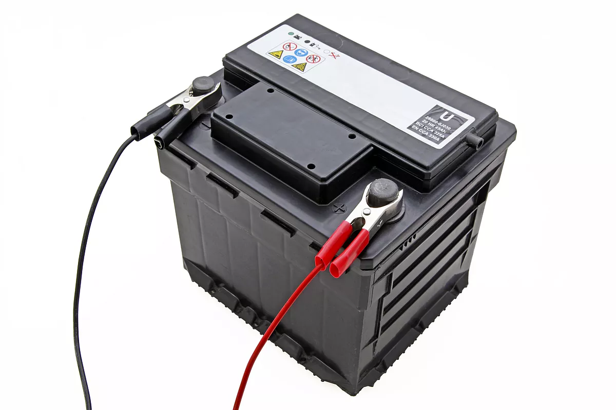 Can You Charge A Car Battery With A 12 Volt Charger